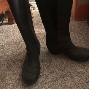 Merrell boots (fit like size 6)